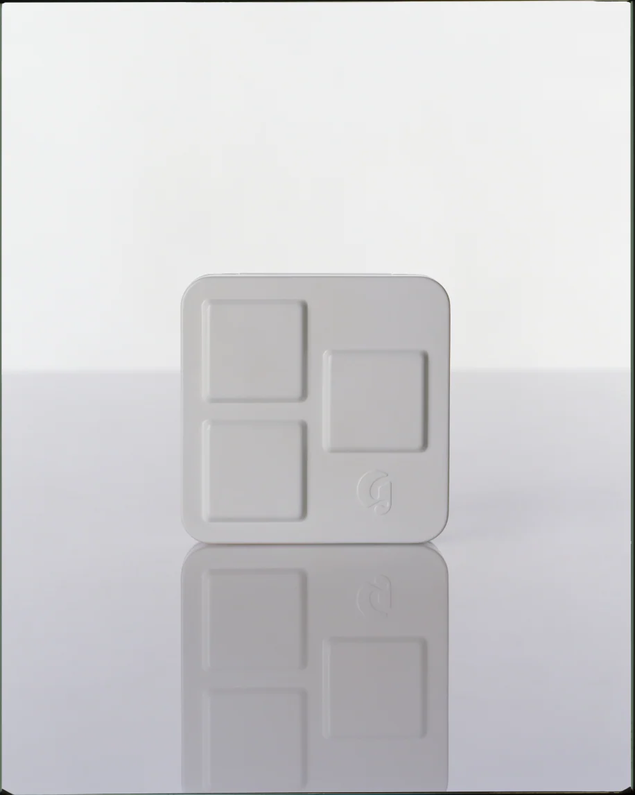 Monochromes - Image 32